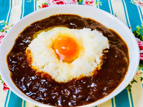 レトルトカレーでコク旨カレー